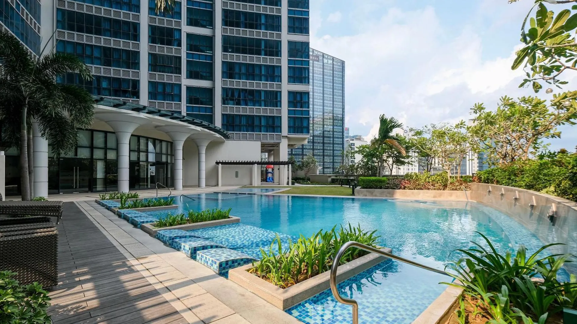Bgc One Uptown 2Bedroom With Balcony And 1 Free Parking Manila Aparthotel