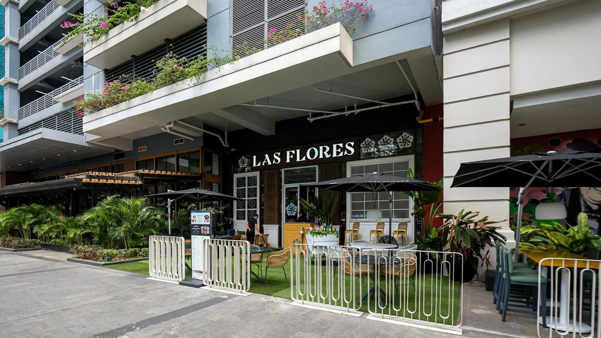 Bgc One Uptown 2Bedroom With Balcony And 1 Free Parking Manila