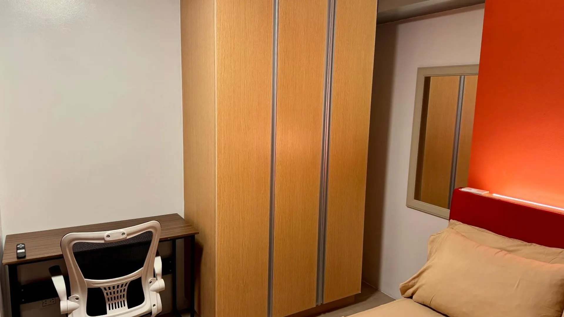 Bgc One Uptown 2Bedroom With Balcony And 1 Free Parking Manila Aparthotel