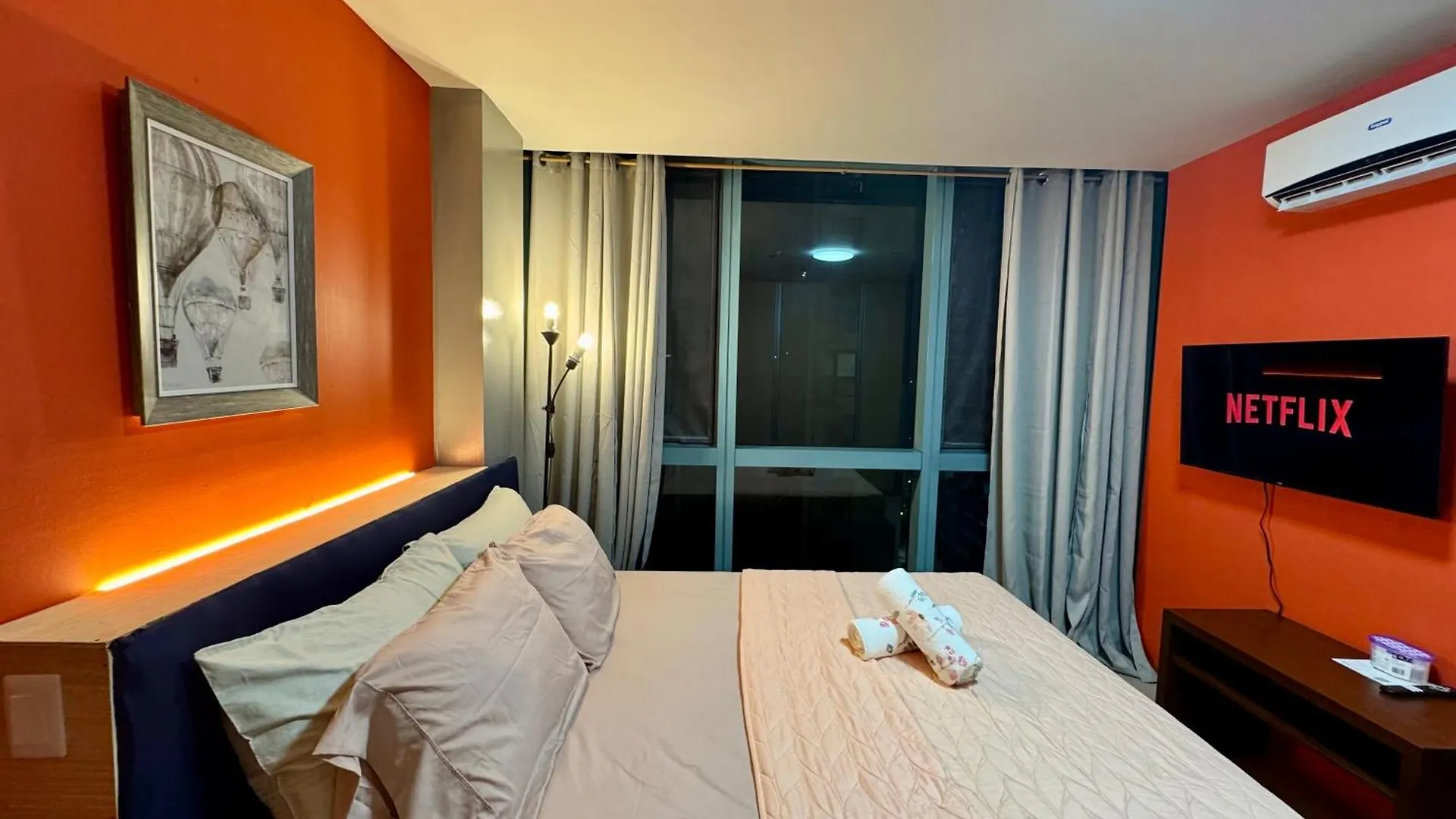 Aparthotel Bgc One Uptown 2Bedroom With Balcony And 1 Free Parking Manila