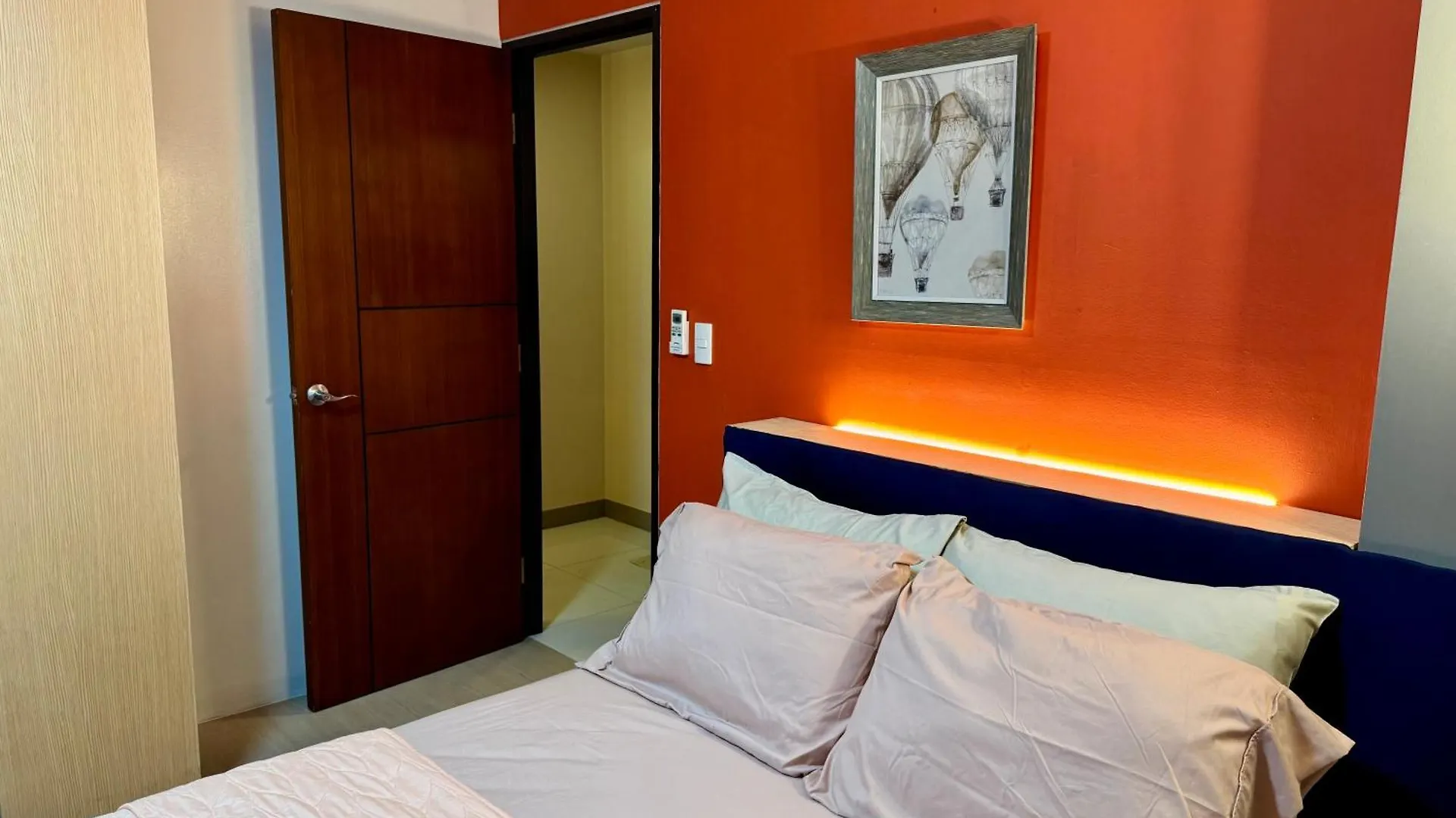 Bgc One Uptown 2Bedroom With Balcony And 1 Free Parking Manila