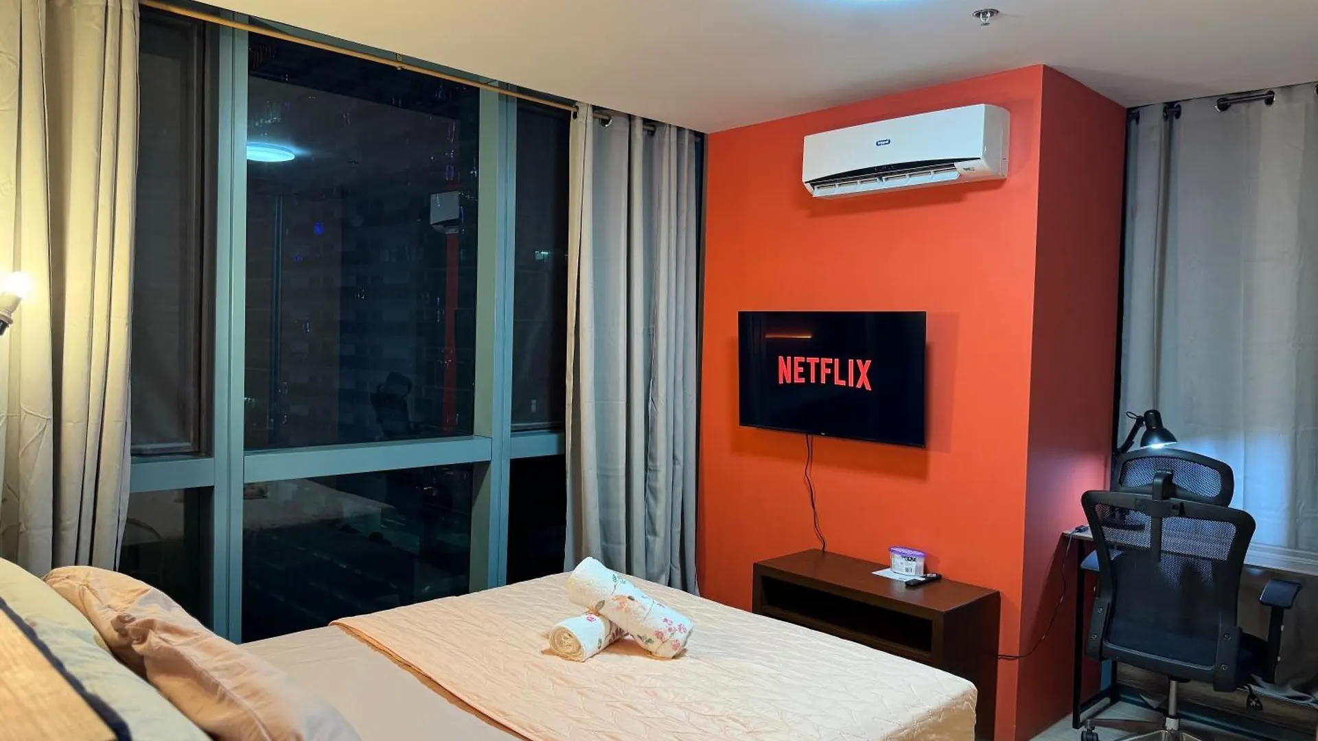 מנילה Bgc One Uptown 2Bedroom With Balcony And 1 Free Parking