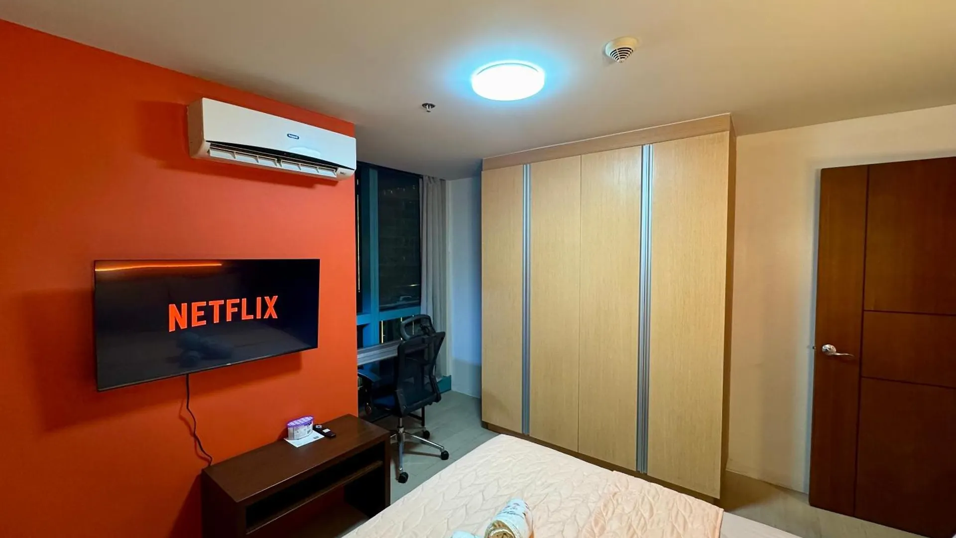 מנילה Bgc One Uptown 2Bedroom With Balcony And 1 Free Parking מלון דירות
